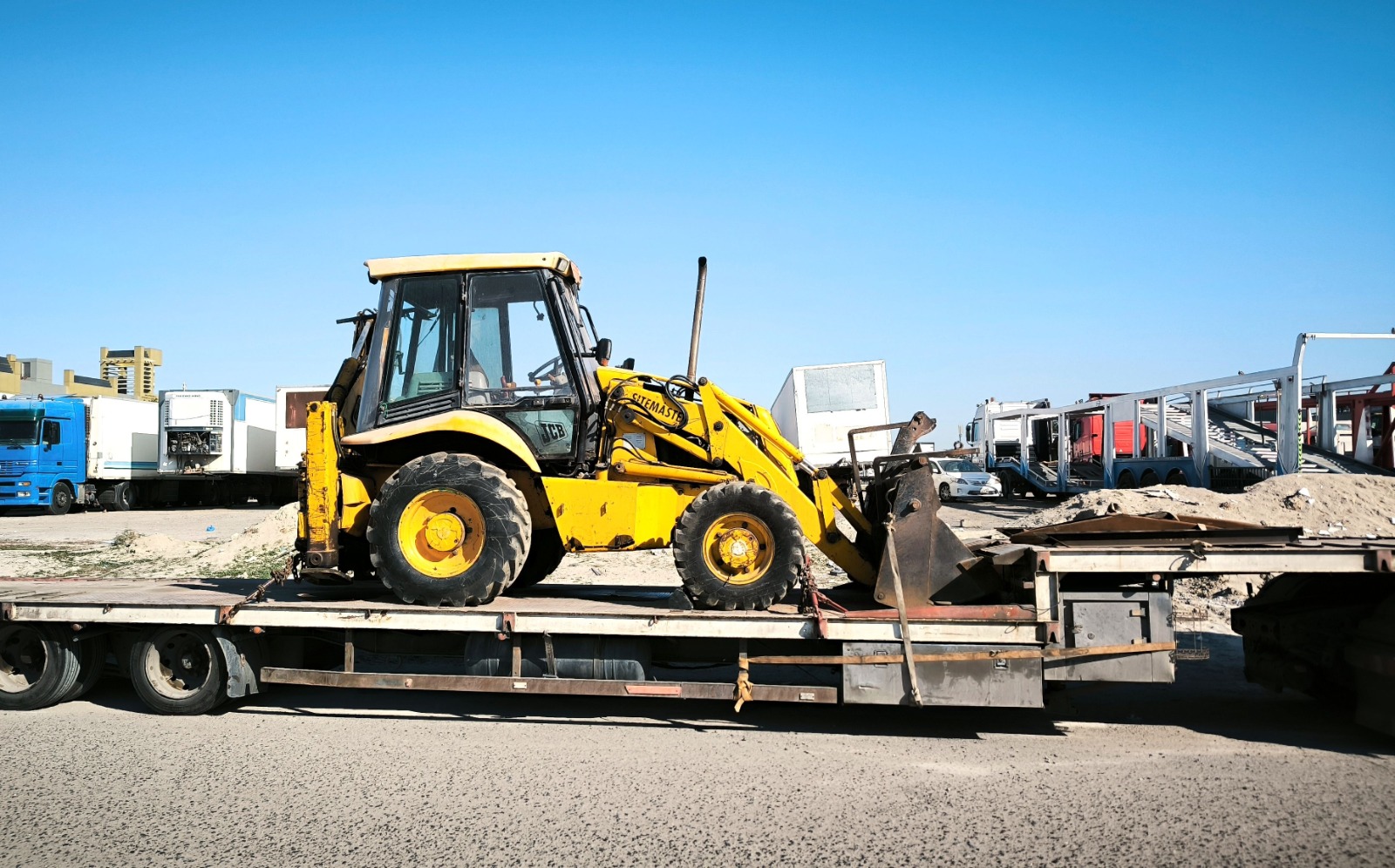 Expertos en compra de maquinaria industrial y vehículos para exportación